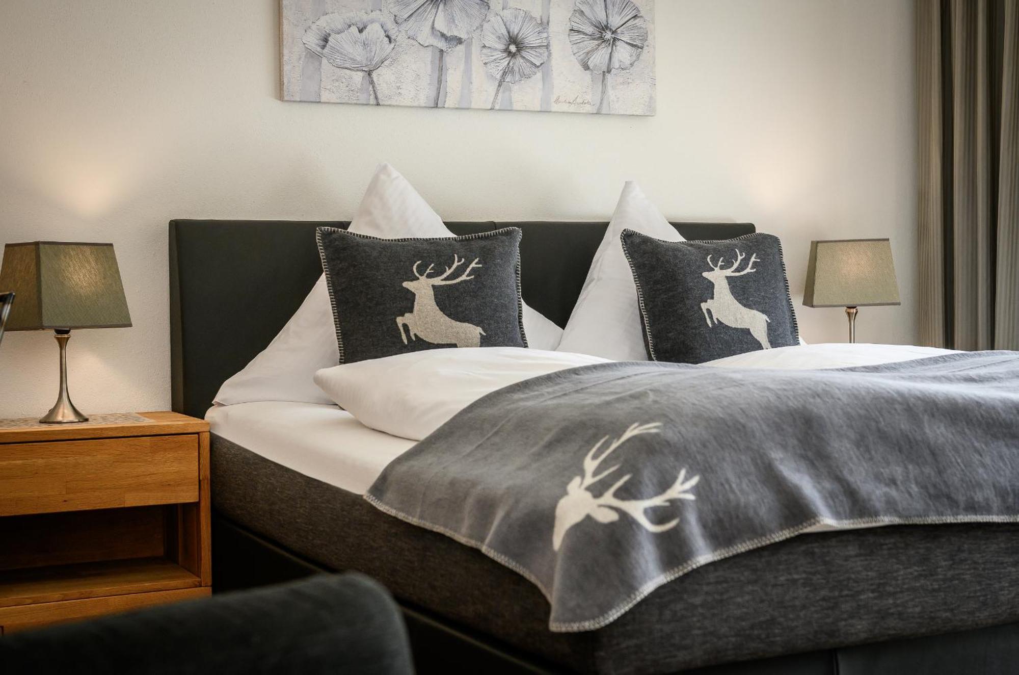 Sonnenstrahl Apartment การ์มิช-พาร์เทนเคียร์เชน ภายนอก รูปภาพ