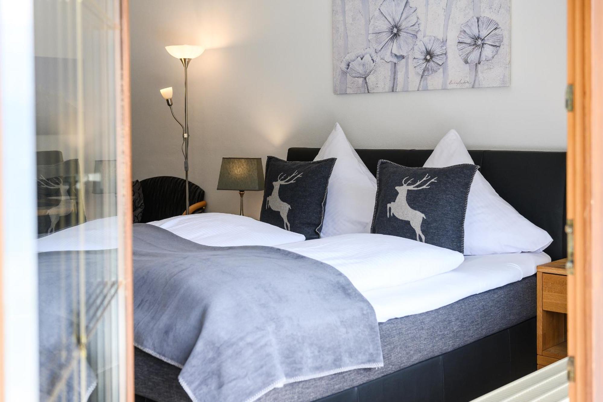 Sonnenstrahl Apartment การ์มิช-พาร์เทนเคียร์เชน ภายนอก รูปภาพ