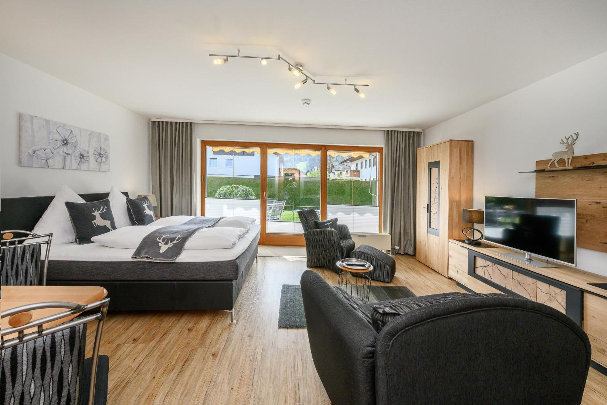 Sonnenstrahl Apartment การ์มิช-พาร์เทนเคียร์เชน ภายนอก รูปภาพ