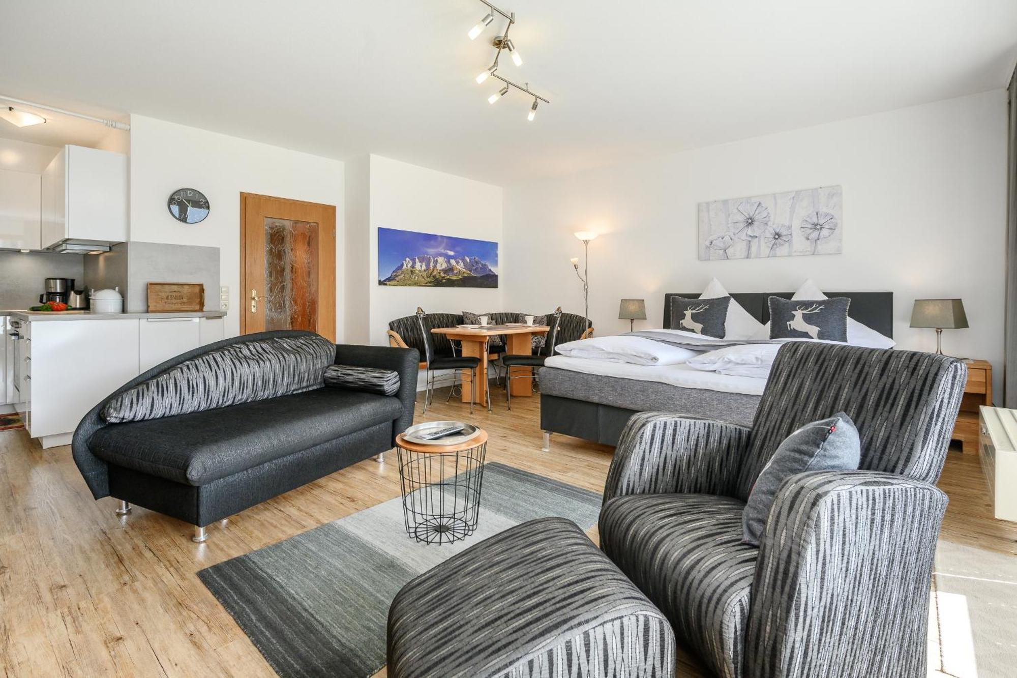 Sonnenstrahl Apartment การ์มิช-พาร์เทนเคียร์เชน ภายนอก รูปภาพ