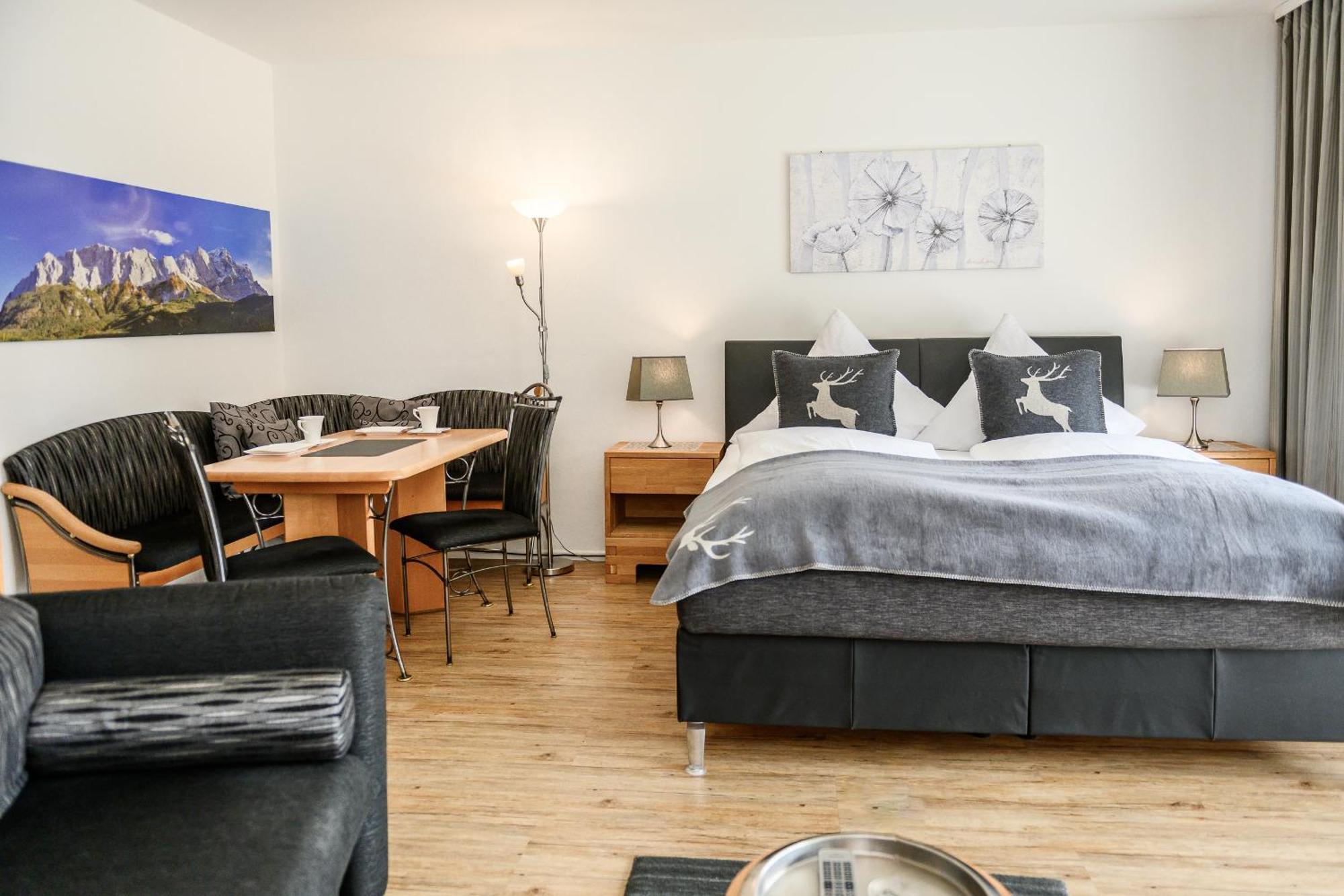 Sonnenstrahl Apartment การ์มิช-พาร์เทนเคียร์เชน ภายนอก รูปภาพ